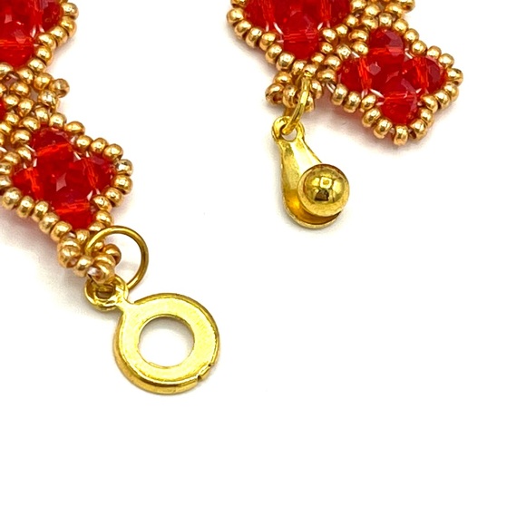 HAND CRAFTED Red Crystal Beaded Bracelet - Picture 3 of 5